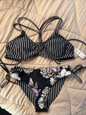Cupshe Black & White Striped Floral Tie-Side Bikini